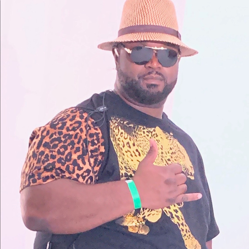 Meet your Posher, J.w.